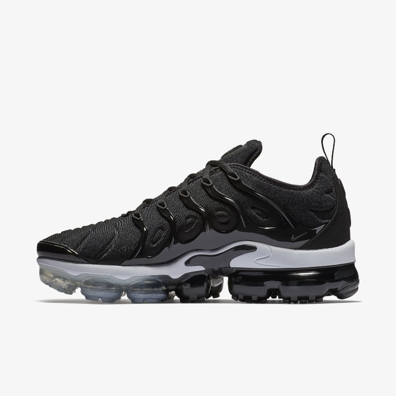 Vapormax plus store schwarz weiß